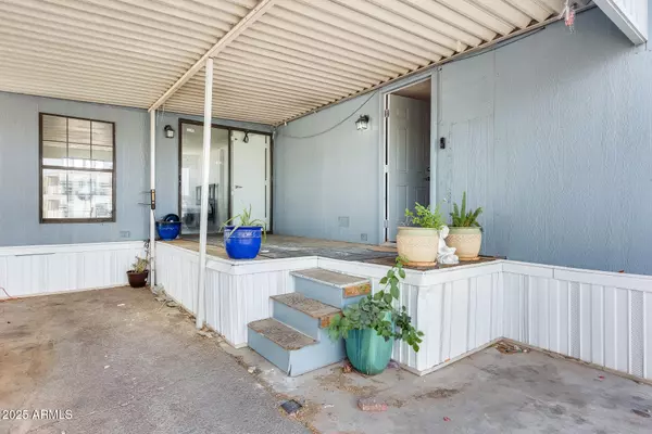 Phoenix, AZ 85042,8218 S 7th Street #163