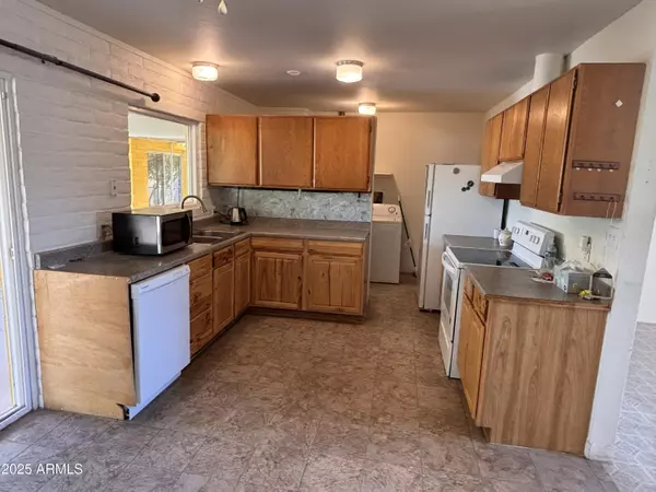 Ajo, AZ 85321,536 W ROCALLA Avenue