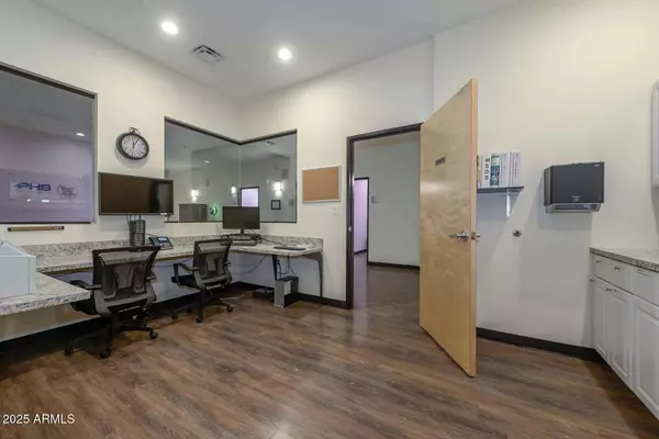 Phoenix, AZ 85008,1620 N 48TH Street
