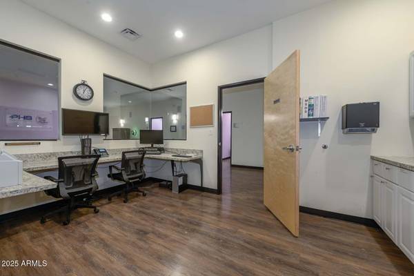 Phoenix, AZ 85008,1620 N 48TH Street