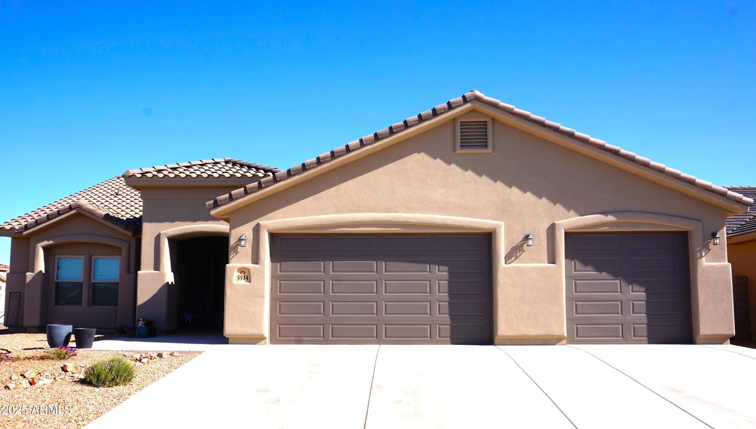 Sierra Vista, AZ 85635,5514 Desert Willow Loop