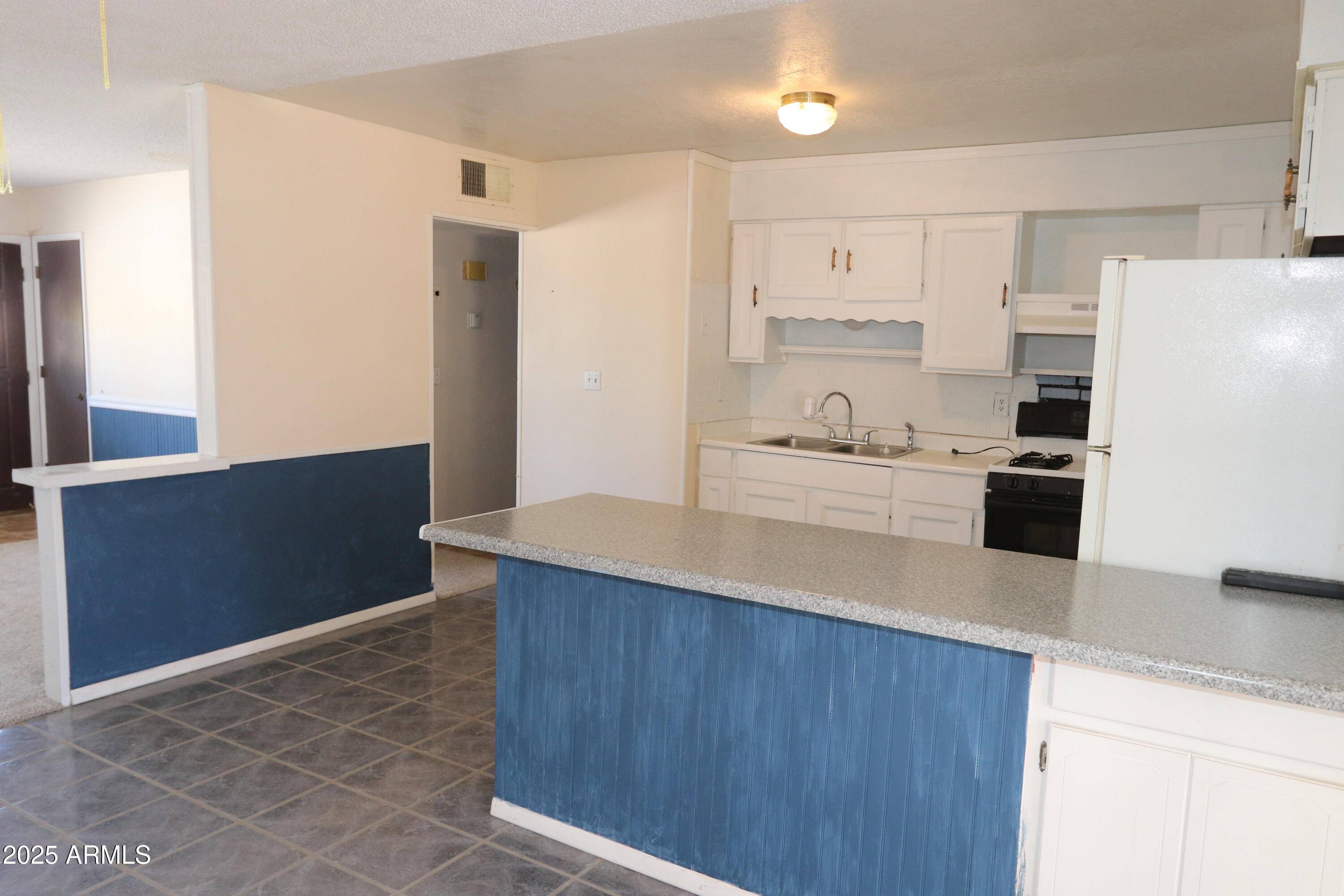 Benson, AZ 85602,754 E COUNTRY CLUB Drive