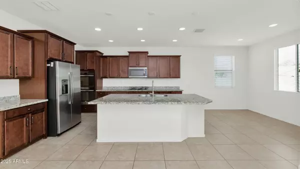 Phoenix, AZ 85041,2146 W IAN Drive