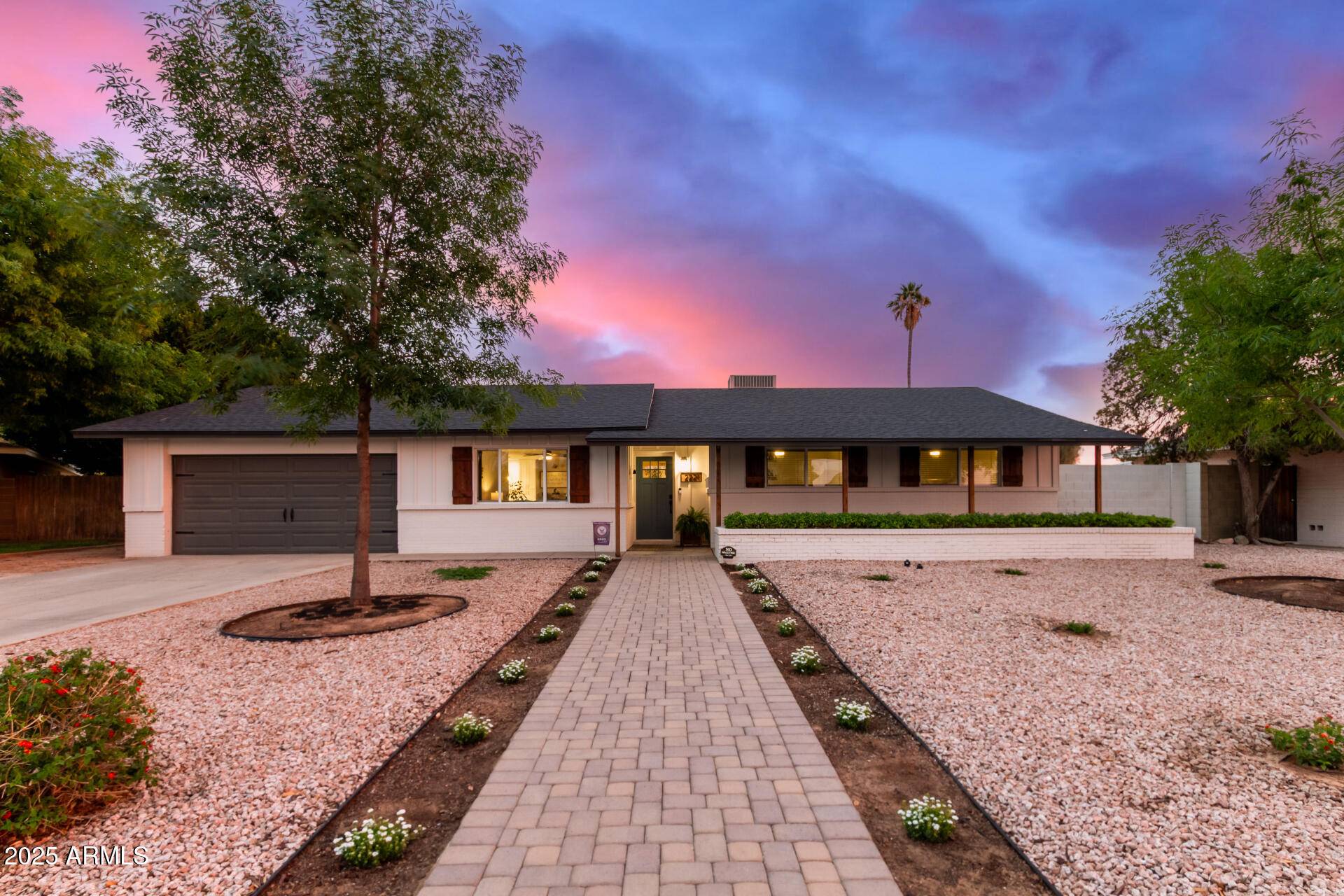 2221 W DE PALMA Circle, Mesa, AZ 85202