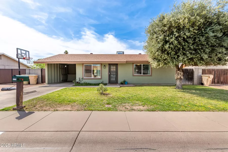 5731 W LUPINE Avenue, Glendale, AZ 85304