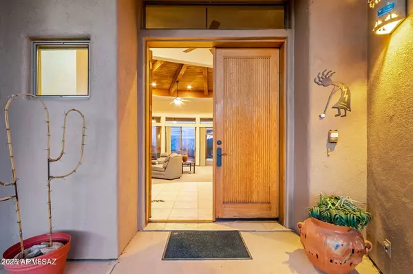Tucson, AZ 85745,877 S Bill Martin Drive