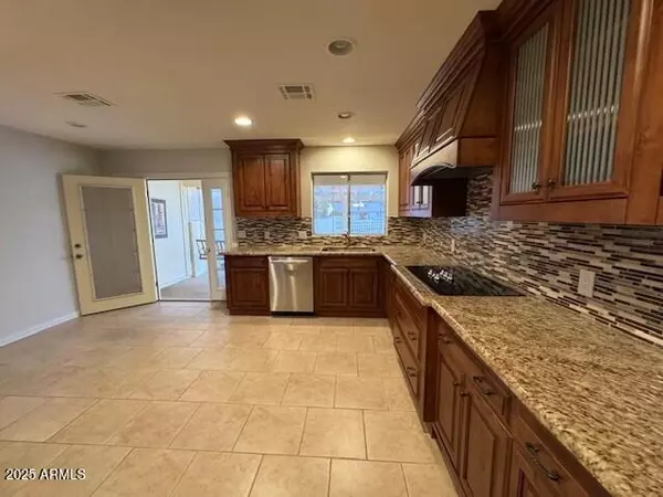 Sun Lakes, AZ 85248,25254 S PAPAGO Place