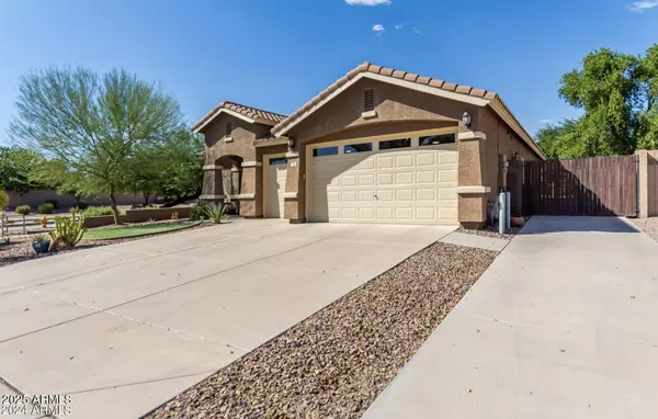 694 E HEATHER Drive, San Tan Valley, AZ 85140