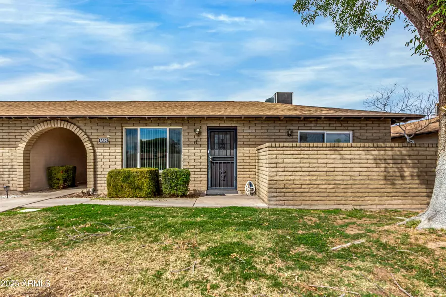 6514 S LAKESHORE Drive #C, Tempe, AZ 85283