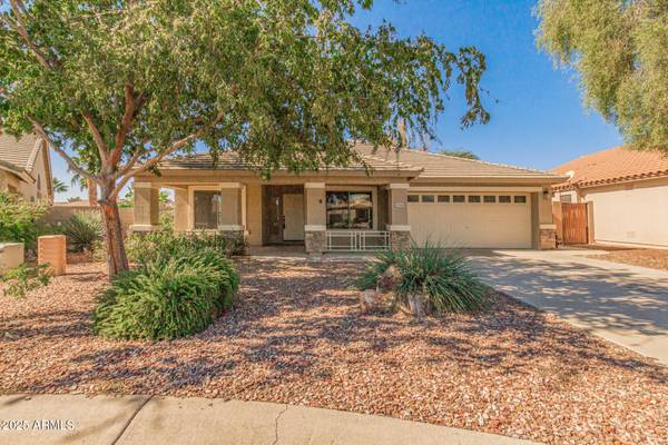 29900 N MARAVILLA Drive, San Tan Valley, AZ 85143