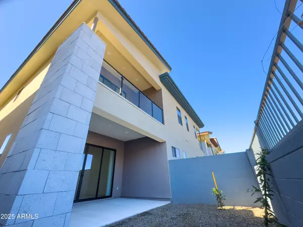 1 EASY Street #6 Carefree, AZ 85377