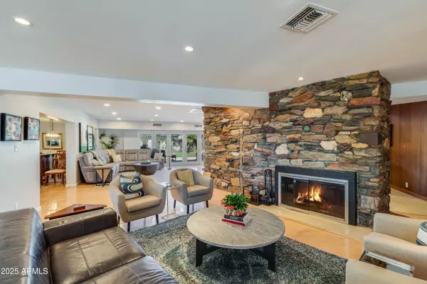Phoenix, AZ 85021,345 W GARDENIA Drive