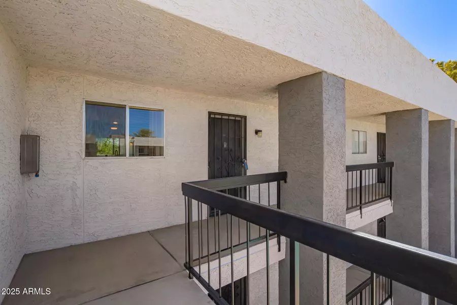 7494 E EARLL Drive #308, Scottsdale, AZ 85251