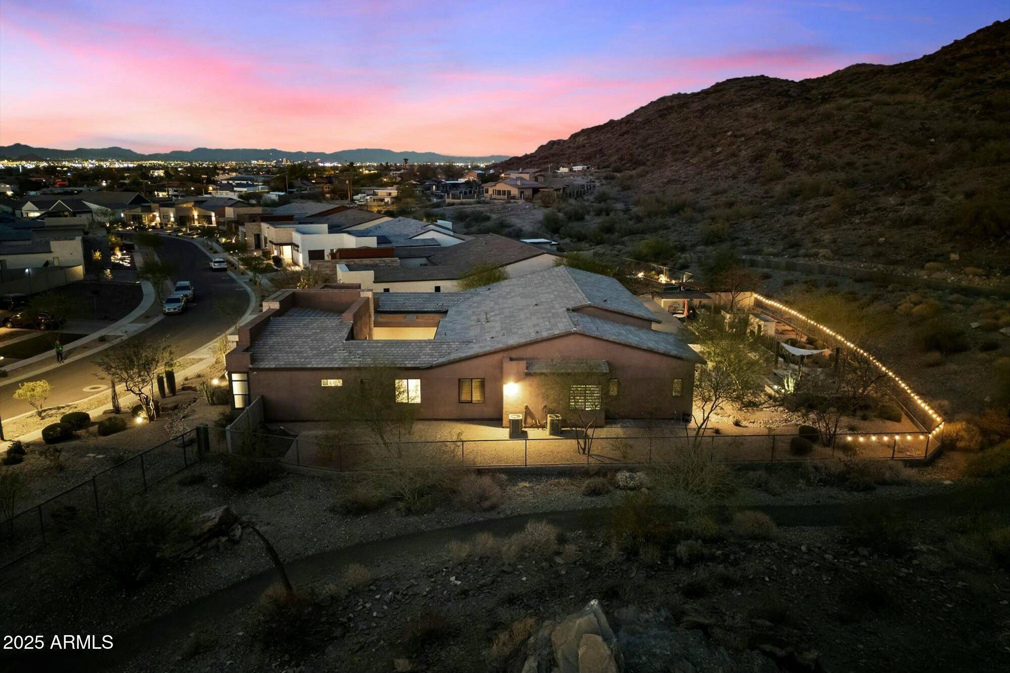 Phoenix, AZ 85042,9539 S 13TH Way