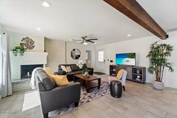 Scottsdale, AZ 85251,8209 E HEATHERBRAE Avenue
