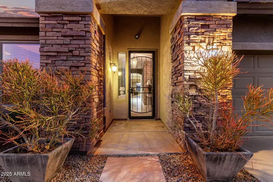29794 N LITTLE LEAF Drive, San Tan Valley, AZ 85143