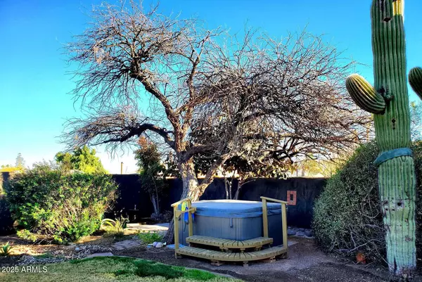 Phoenix, AZ 85032,2833 E EMILE ZOLA Avenue
