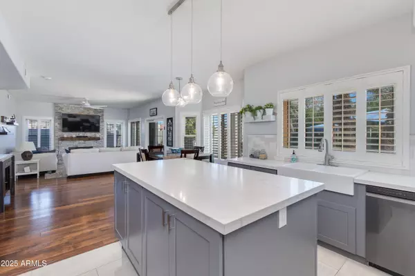 Tempe, AZ 85283,7053 S HEATHER Drive