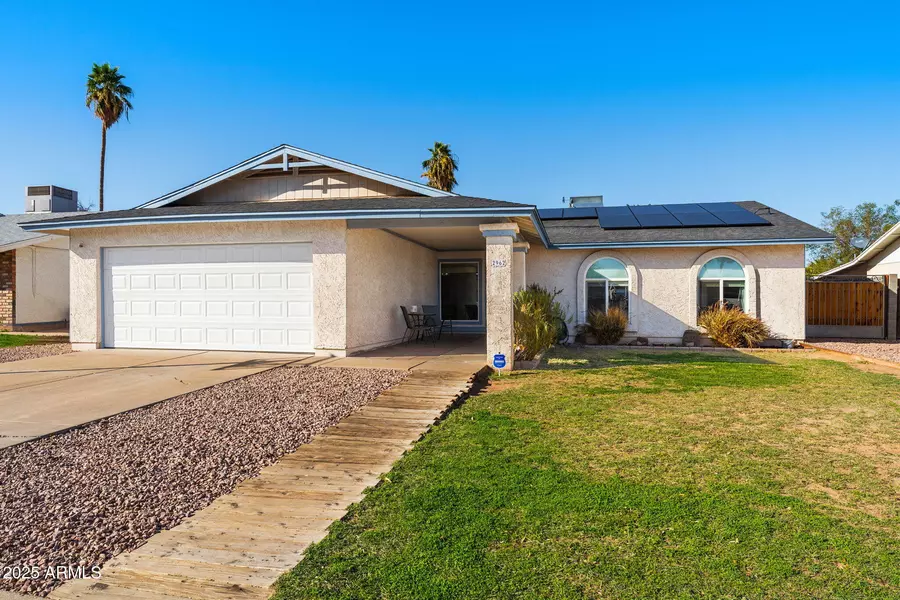 2962 E DOLPHIN Avenue, Mesa, AZ 85204