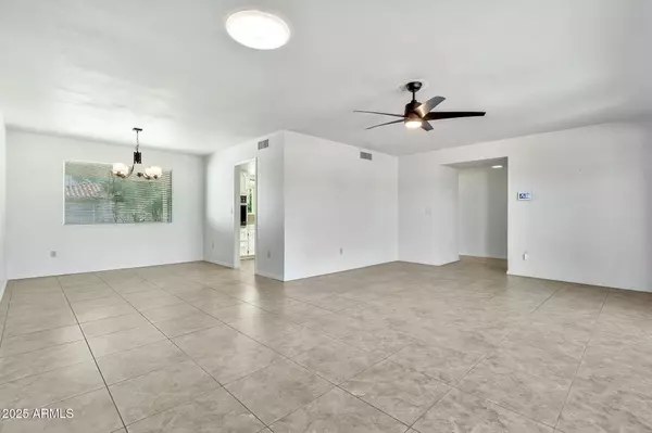 Mesa, AZ 85206,1684 LEISURE WORLD --