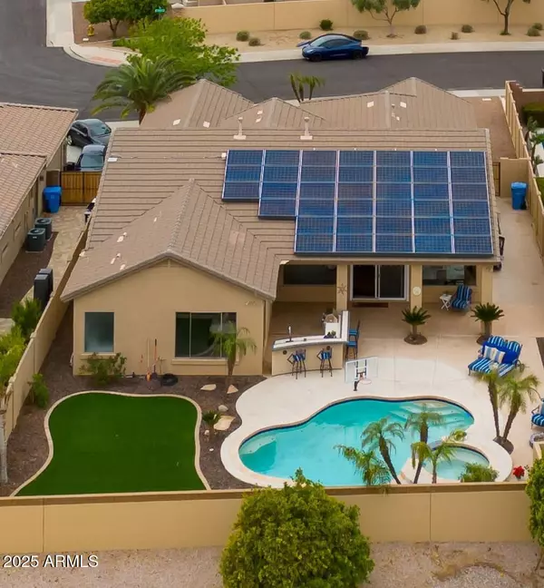 7037 S TROPHY Lane, Gilbert, AZ 85298