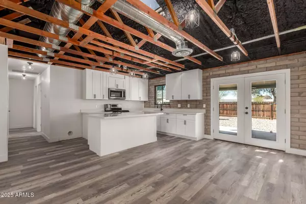 Tempe, AZ 85282,1646 W FAIRMONT Drive