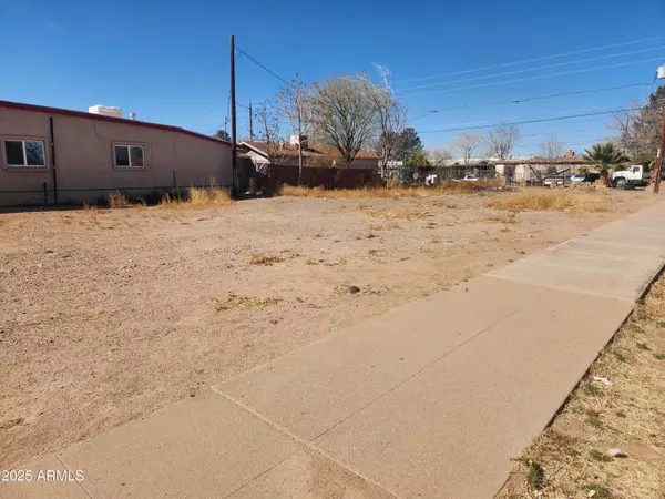 Douglas, AZ 85607,N F Avenue -- #11