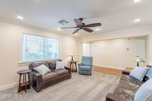 Phoenix, AZ 85020,7244 N 12th Place