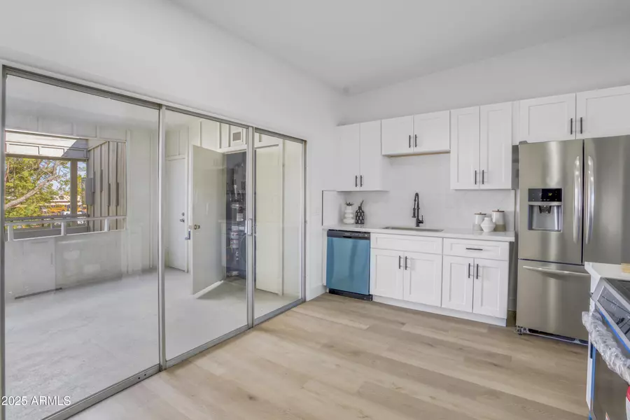 1030 E BETHANY HOME Road #108, Phoenix, AZ 85014