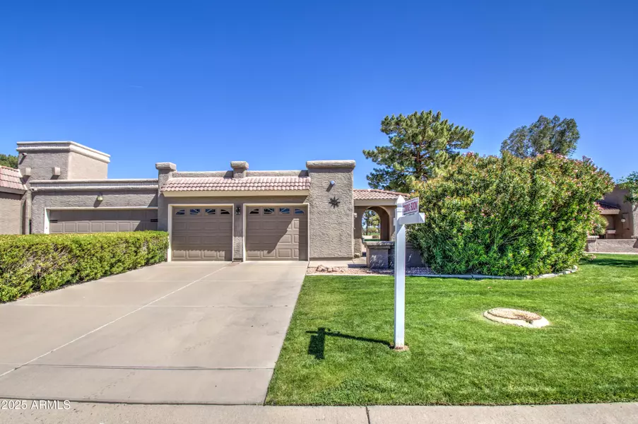 25273 S BERRY BROOK Drive, Sun Lakes, AZ 85248