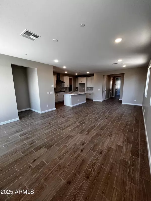 Buckeye, AZ 85396,5633 N 205TH Lane