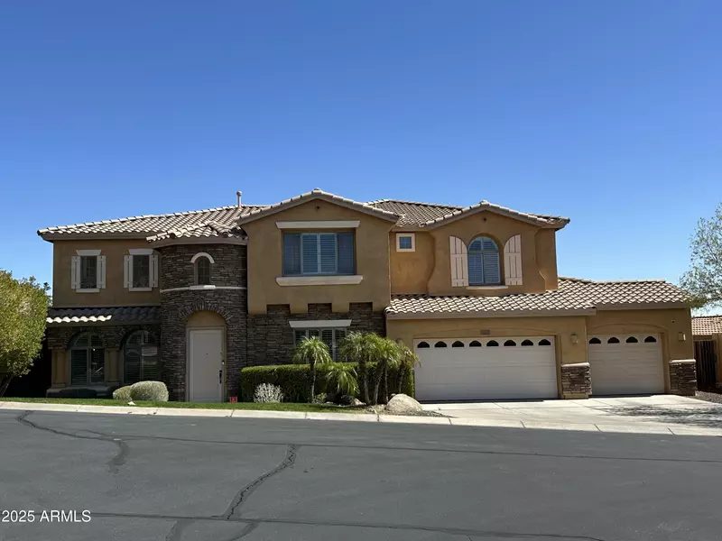 16401 S 29TH Drive, Phoenix, AZ 85045