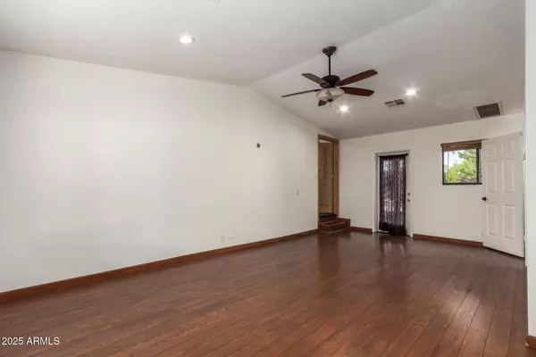 Glendale, AZ 85306,4612 W WALTANN Lane W