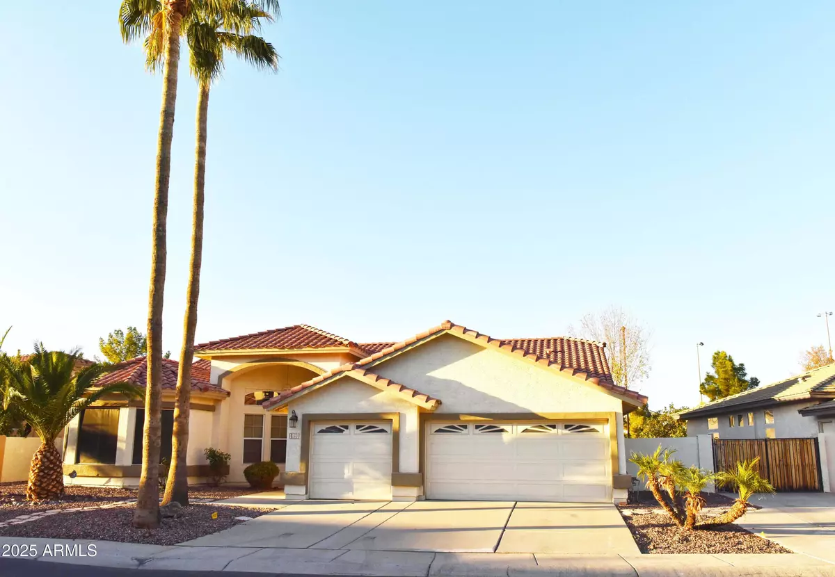 Gilbert, AZ 85233,1490 W LAUREL Avenue
