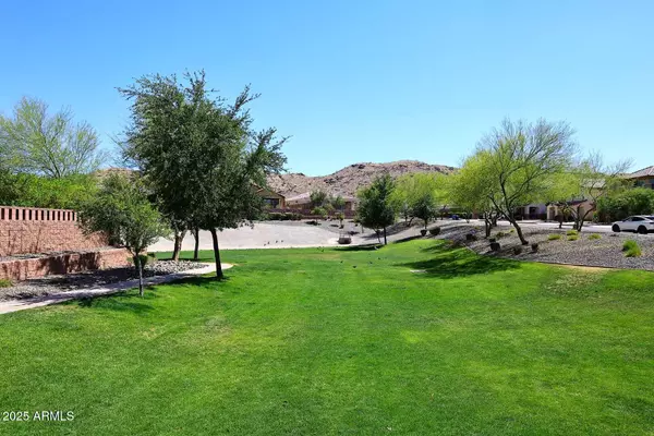 Phoenix, AZ 85042,7712 S 37TH Way