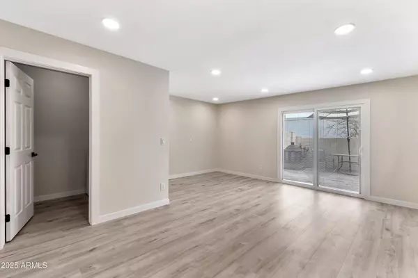Scottsdale, AZ 85250,7701 E LUKE Lane