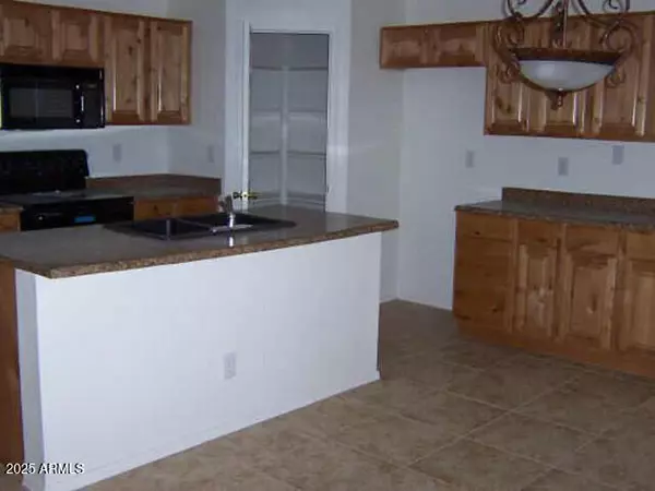 Phoenix, AZ 85041,5607 S 16TH Drive