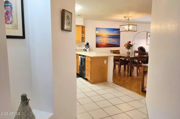 Scottsdale, AZ 85258,10080 E Mountain View Road #127