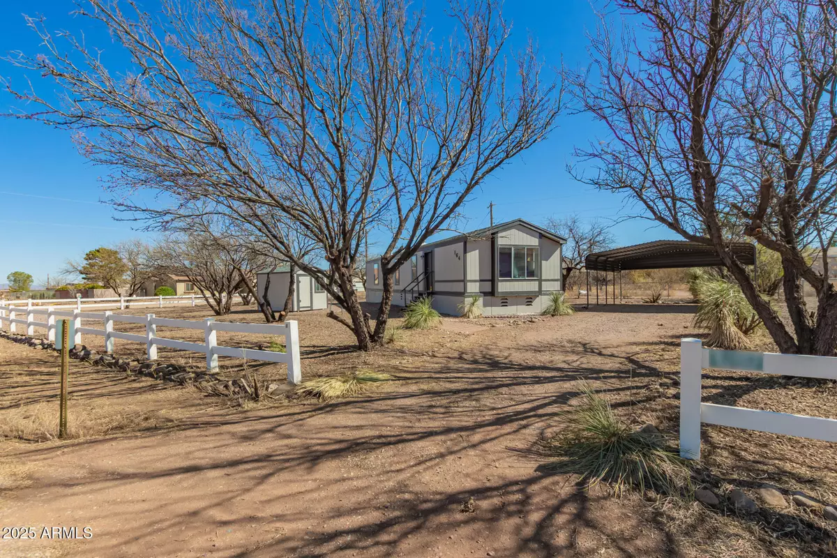 Huachuca City, AZ 85616,164 E VIA PLATINO --
