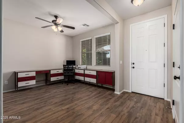 Peoria, AZ 85383,7531 W ROCK SPRINGS Drive