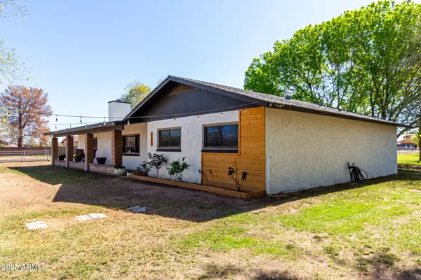 Laveen, AZ 85339,6407 W FREMONT Road