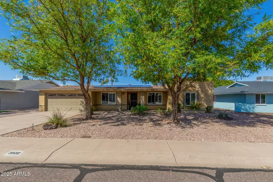 3932 E SHAW BUTTE Drive, Phoenix, AZ 85028