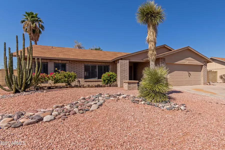6534 S MARILYN ANN Drive, Tempe, AZ 85283