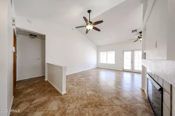 Phoenix, AZ 85022,1833 E REDFIELD Road