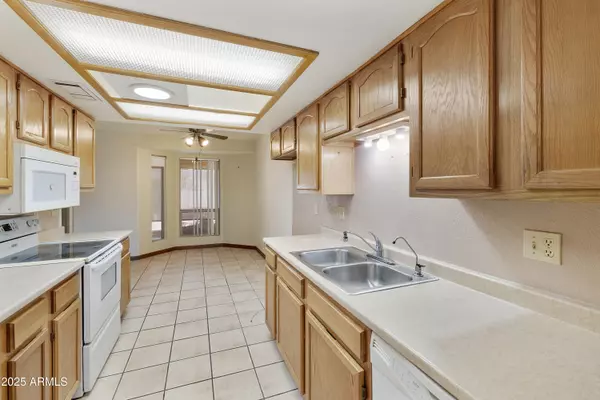 Sun Lakes, AZ 85248,25220 S KANSAS Avenue