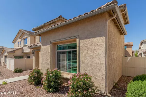 Phoenix, AZ 85023,1926 W BUSONI Place
