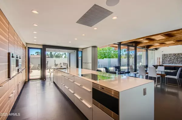 Scottsdale, AZ 85250,6333 N Scottsdale Road #26