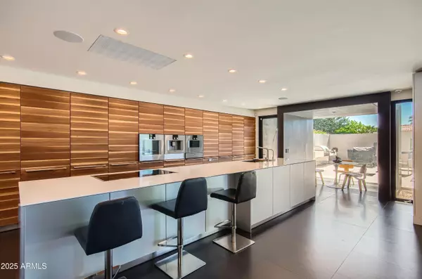 Scottsdale, AZ 85250,6333 N Scottsdale Road #26