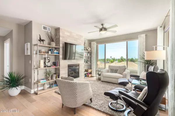 Scottsdale, AZ 85251,4803 N WOODMERE FAIRWAY -- #2012
