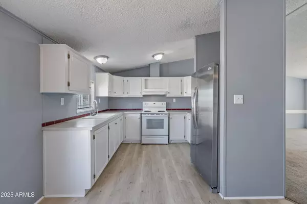 Mayer, AZ 86333,20518 E SIERRA Drive